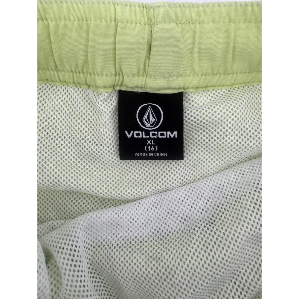 Volcom Boys Lime Green Swim Trunks Board Shorts Size XL 16 Mesh Lined Drawstring